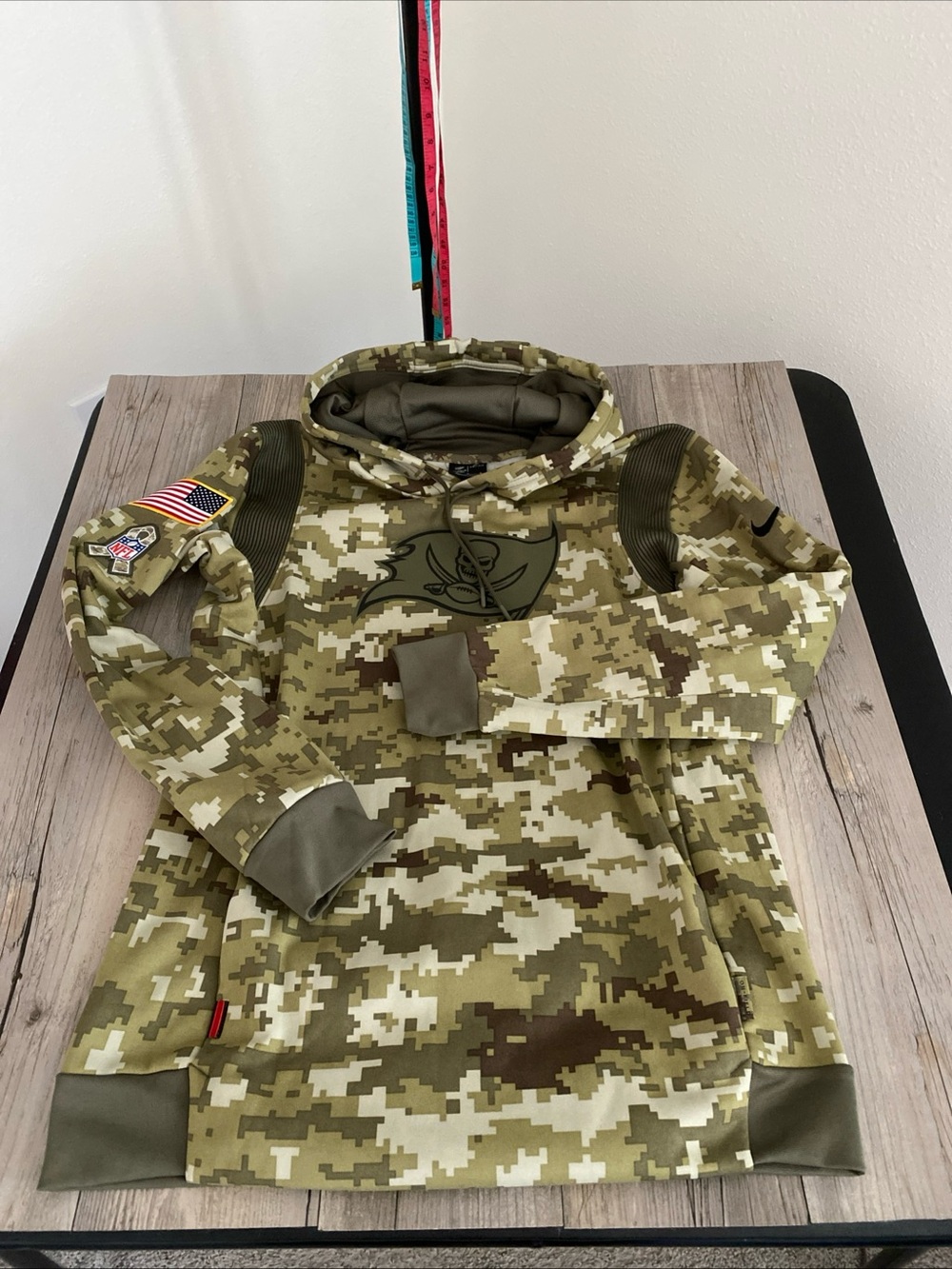 Tampa Bay Buccaneers Nike Digital Camouflage Salute To Service Hoodie Medium